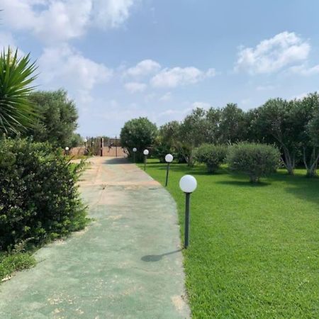 Villa Maveda, Un Dammuso Immerso Nel Verde Lampedusa Extérieur photo